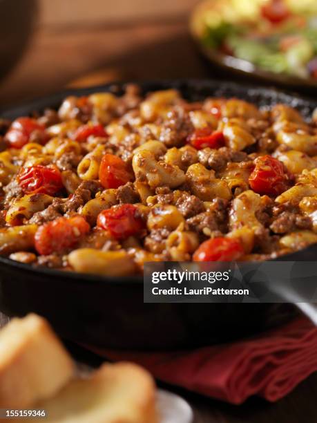 hamburger and macaroni chili - macaroni salad stock pictures, royalty-free photos & images