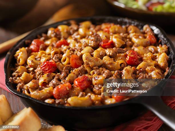 hamburger and macaroni chili - macaroni salad stock pictures, royalty-free photos & images