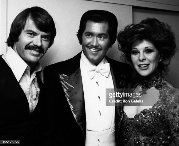 Robert Urich, Wayne Newton and Bobbie Gentry attend Best of Vegas Awards on March 21, 1980 at the Tropicana Hotel in Las Vegas, Nevada.
