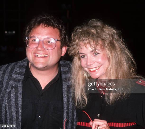 Actor Stephen Furst and wife Lorraine Wright attend the premiere of "Dream Team" on April 4, 1989 at Universal Studios in Universal City, California.