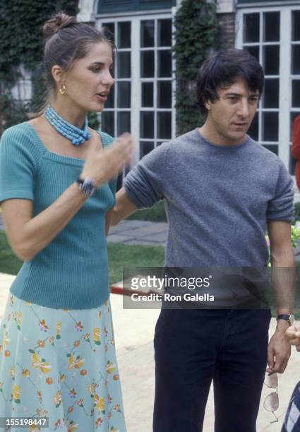 Actor Dustin Hoffman and wife Anne Byrne attend Eglevsky Ballet Company Garden Party on September 8, 1974 at Nassau County Center in New York City.