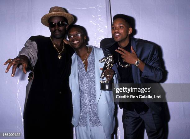 Hip hop producer DJ Jazzy Jeff and rapper Will Smith attend the Sixth Annual MTV Video Music Awards on September 6, 1989 at Universal Amphitheatre in...