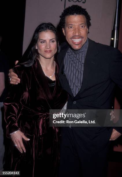 Musician Lionel Richie and Diane Alexander attend Cedars-Sinai Valentine's Ball Honoring Larry King on February 13, 2002 at the Beverly Hills Hotel...