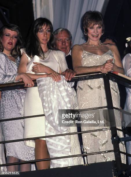 Actress Shirley MacLaine and daughter Sachi Parker attend Shirley MacLaine's 50th Birthday Party on April 23, 1984 at The Limelight in New York City.