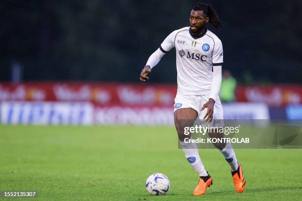 Napoli's Cameroonian midfielder Andre Zambo Anguissa controls the ball during friendly match SSC Napoli vs SPAL. Napoli and SPAL drew 1-1.