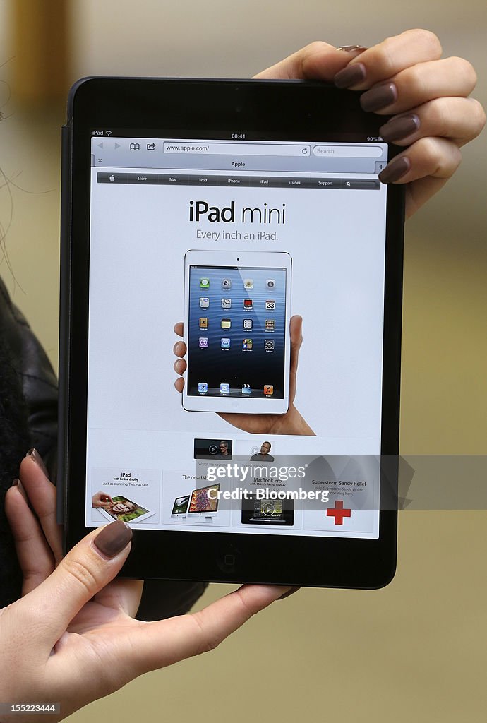 Apple Inc.'s iPad Mini Goes On Sale In U.K.