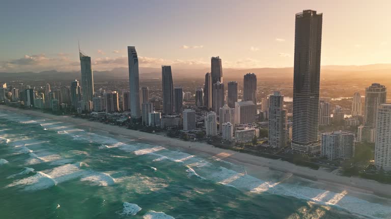 https://media.gettyimages.com/id/1552719023/video/4k-aerial-view-real-time-footage-of-above-main-beach-broadbeach-surfers-paradise-skyline-with.jpg?b=1&s=640x640&k=20&c=Logg3QNoWtkmk4-Am3Of2cAIWKQG4-nNVooyi6GnkZw=