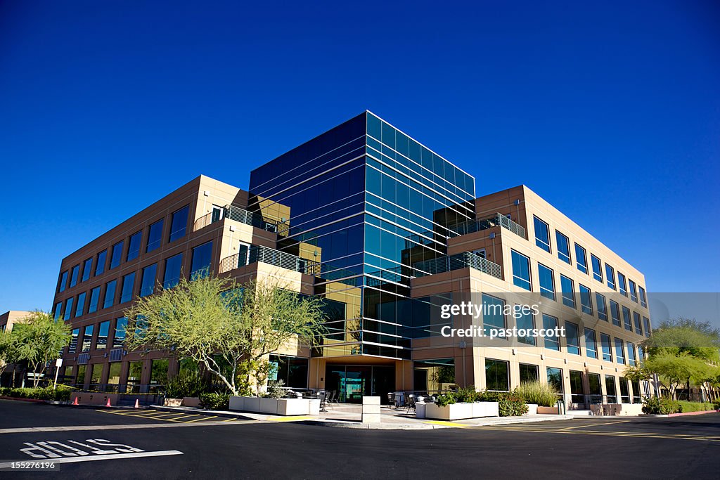 Scottsdale Business Park a Beautiful North Phoenix Office Building