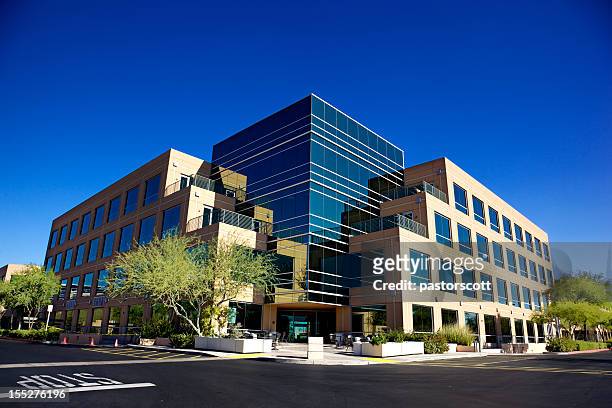 scottsdale business park a beautiful north phoenix office building - headquarters stock pictures, royalty-free photos & images