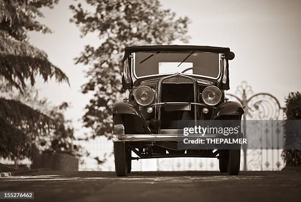 old italian car from 1921 - 1920 car stock pictures, royalty-free photos & images