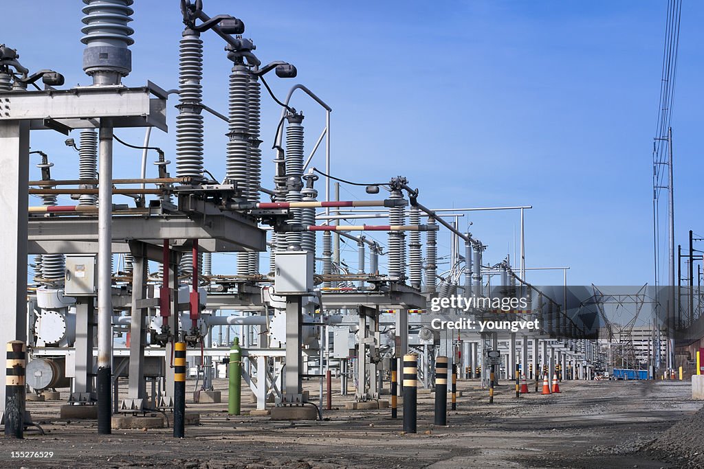 Electrical transmission substation