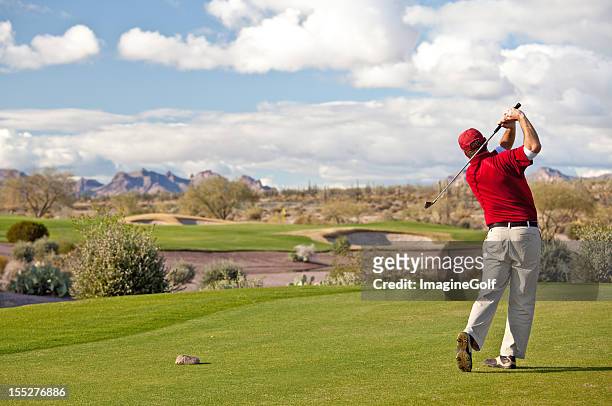 male caucasian golfer on the tee desert golf course - phoenix arizona stock pictures, royalty-free photos & images