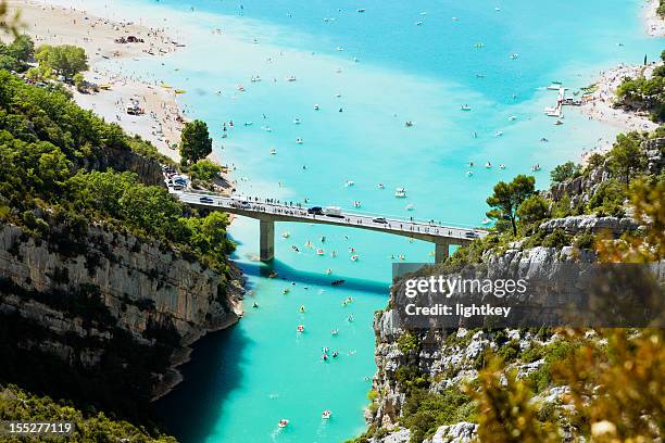 st croix lake and verdon river in france - ravijn stockfoto's en -beelden