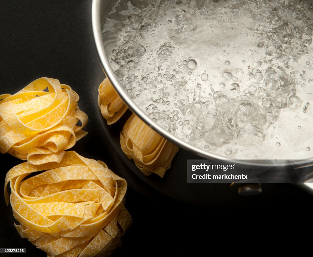 Kochen-Tagliatelle
