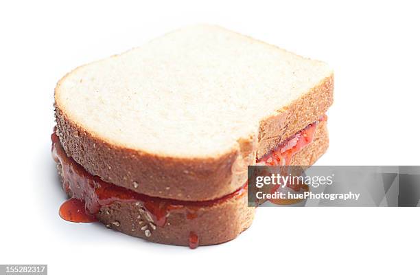 bocadillo con mantequilla de cacahuete y mermelada - peanut butter and jelly sandwich fotografías e imágenes de stock