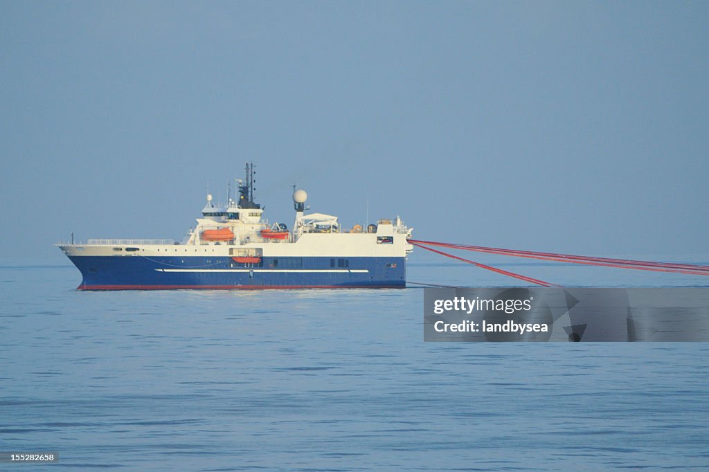 Seismic Survey Ship with streamers