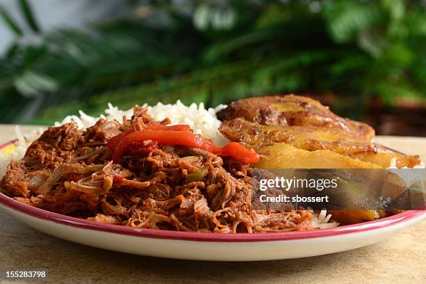 ropa vieja - cuba ストックフォトと画像