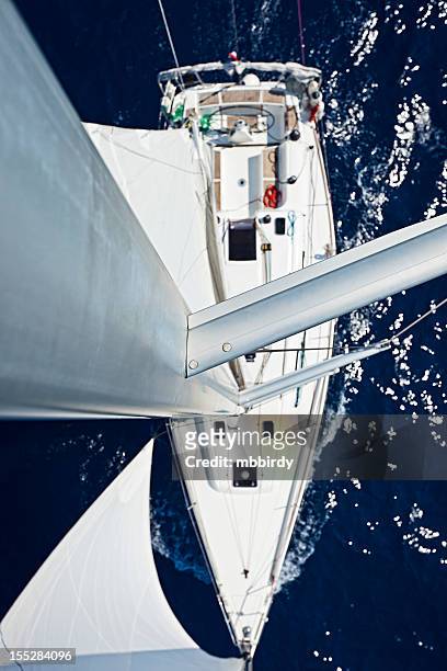 sailing with sailboat, view from above - jib stockfoto's en -beelden