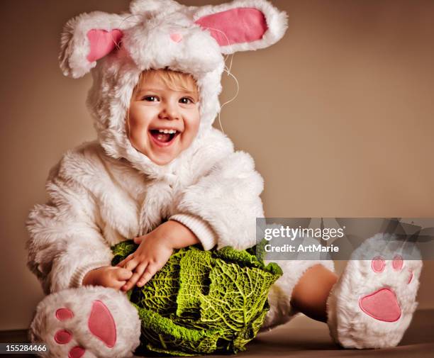 bunny baby - tierkostüm stock-fotos und bilder
