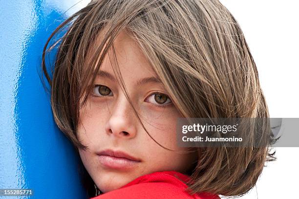 sad child - green eyes stockfoto's en -beelden