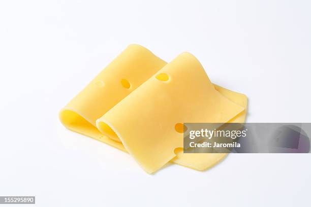 doblado rodajas de queso - loncha fotografías e imágenes de stock