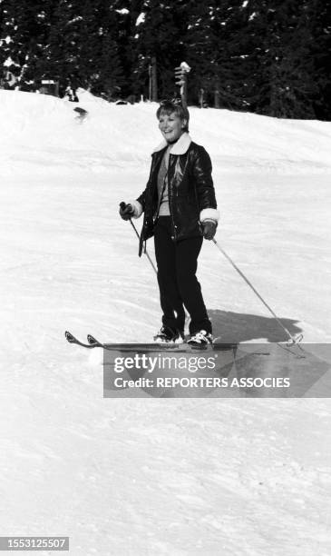 Petula Clark fait du ski en 1969