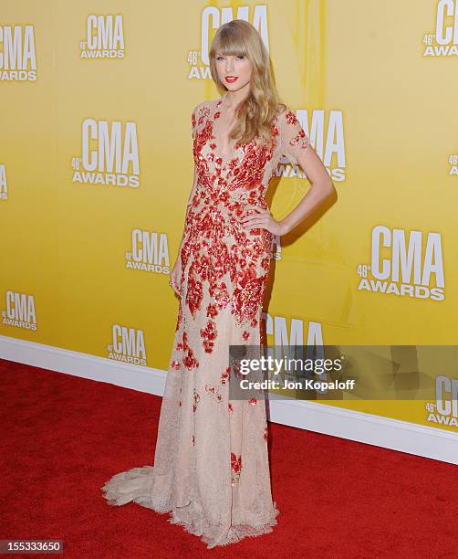 Recording artist Taylor Swift attends the 46th annual CMA Awards at the Bridgestone Arena on November 1, 2012 in Nashville, Tennessee.