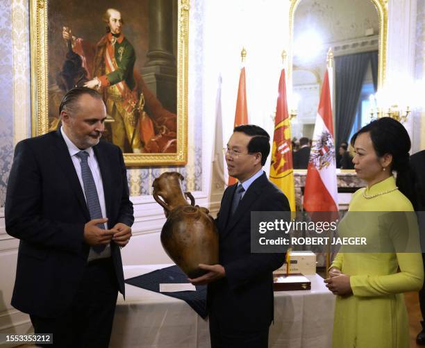 Vietnamese President Vo Van Thuong and his wife Phan Thi Thanh Tam attend a reception with Burgenland's Governor Hans Peter Doskozil at Esterhazy...