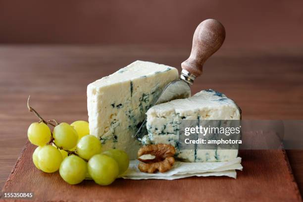 blue cheese - roquefort stock pictures, royalty-free photos & images