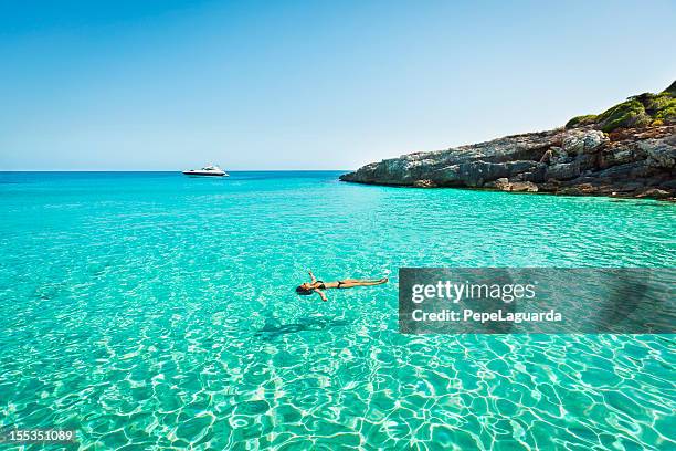 idyllic holidays - turquoise stockfoto's en -beelden