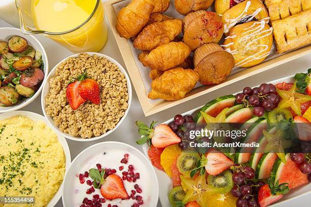 breakfast buffet - deens broodje stockfoto's en -beelden