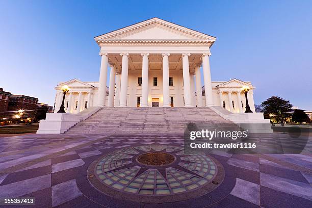 virginia state capitol building in richmond - virginia state capitol 個照片及圖片檔