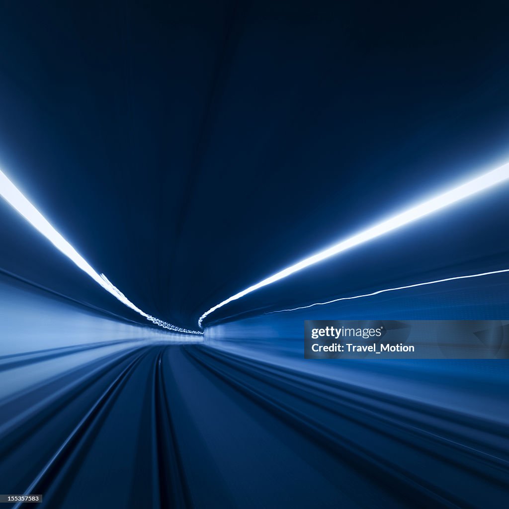 Tunnel speed motion light trails