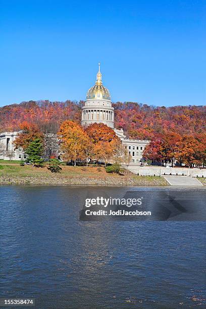 west virginia state capitol - charleston west virginia 個照片及圖片檔