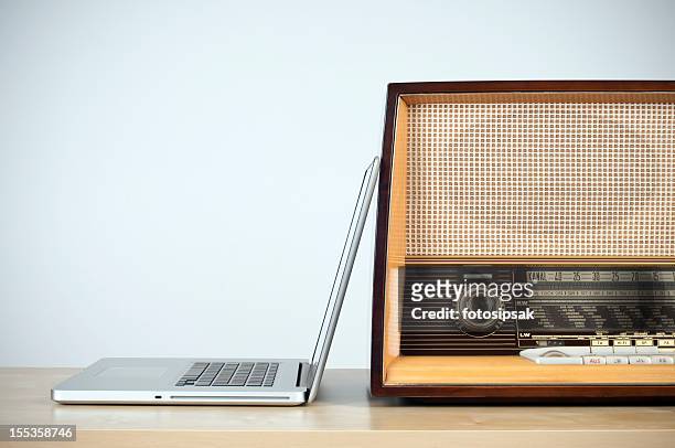 online radio concept - retro radio stock pictures, royalty-free photos & images