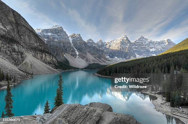 valley of the ten peak,banff national park - alberta mountains stock pictures, royalty-free photos & images