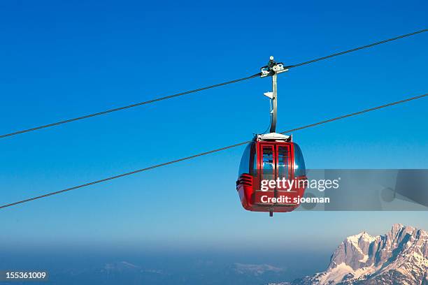 skilift in alpen - seilbahn stock-fotos und bilder