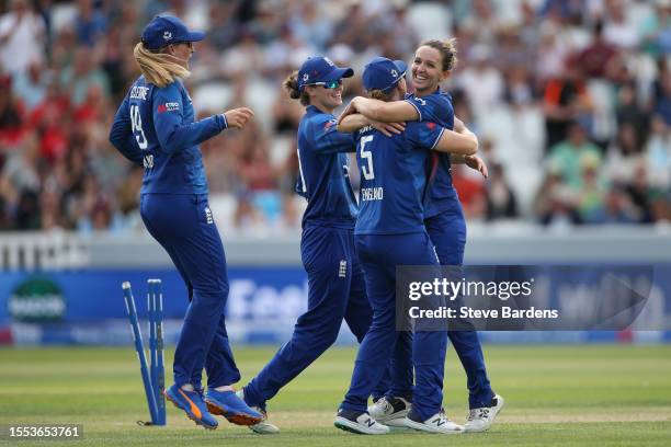 Kate Cross of England celebrates with her team mates after taking the wicket of Alyssa Healy of Australia during the Women's Ashes 3rd We Got Game...