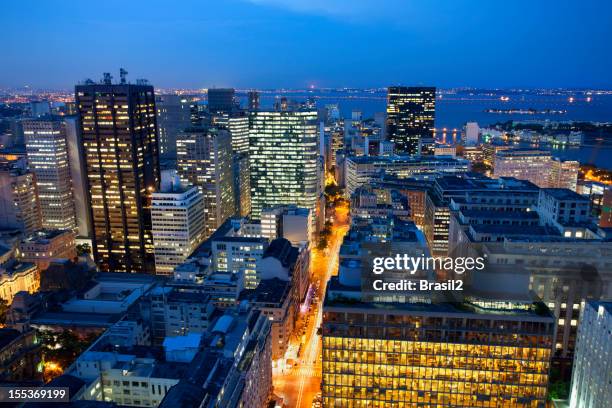 rio de janeiro à noite na baixa da cidade - rio de janeiro imagens e fotografias de stock