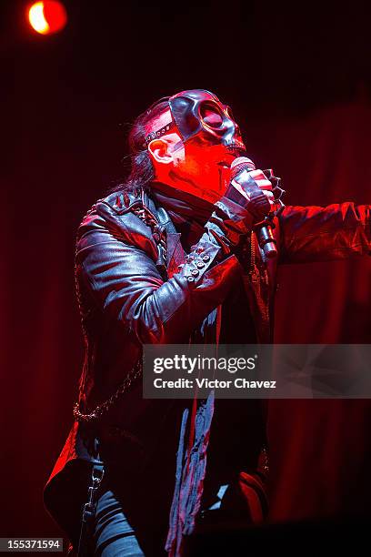 Singer Marilyn Manson performs live during the Maquinaria Festival day 2 at Arena Ciudad de México on November 2, 2012 in Mexico City, Mexico.