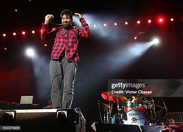 Singer Chino Moreno of the Deftones performs live during the Maquinaria Festival day 2 at Arena Ciudad de México on November 2, 2012 in Mexico City,...