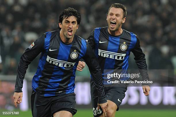 Diego Milito of FC Internazionale Milano celebrates his goal during the Serie A match between Juventus FC and FC Internazionale Milano at Juventus...