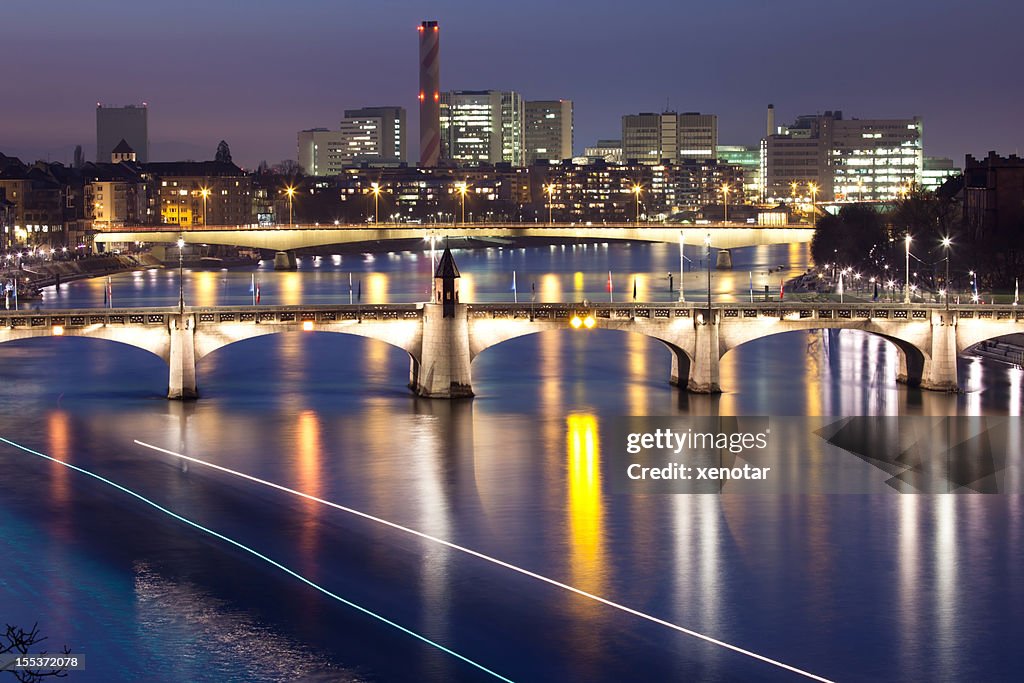 Wettstein freuen Brücke über den Rhein bei Nacht