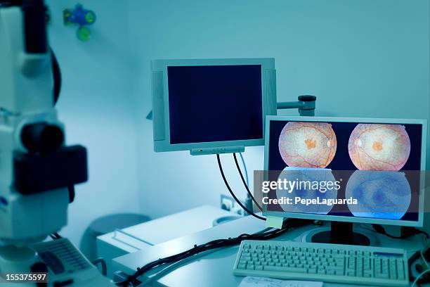 vision: medical optometrist equipment - retina stock pictures, royalty-free photos & images