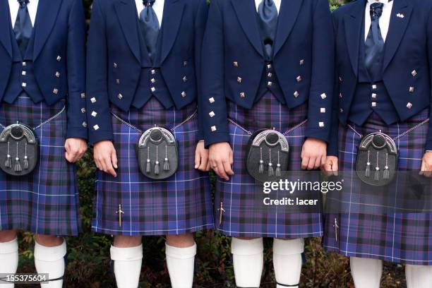 homens em kilts - cultura escocesa imagens e fotografias de stock