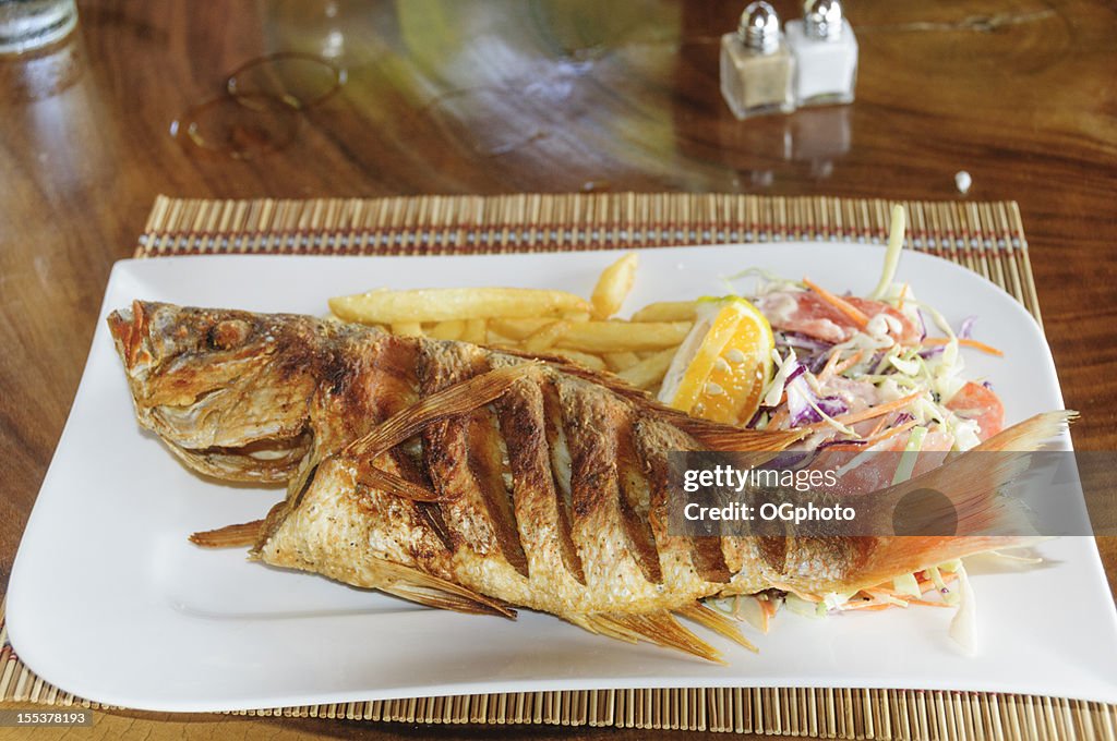 Whole fried red snapper