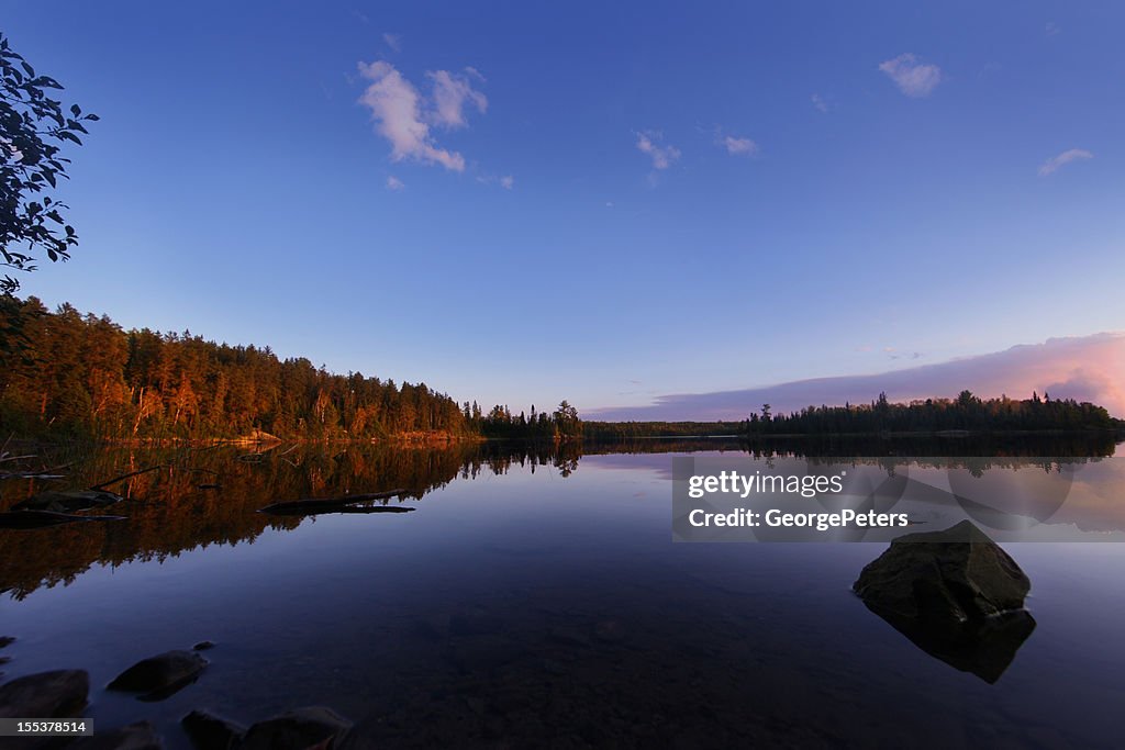 Reserva Ecológica do Lago ao pôr do sol