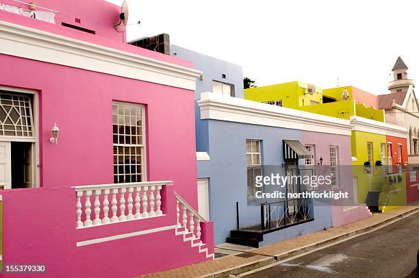 boo-kaap neighborhood in cape town - cape town bo kaap stock pictures, royalty-free photos & images