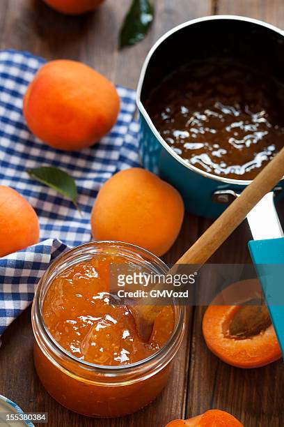 apricot jam - aprikosenkonfitüre stock-fotos und bilder