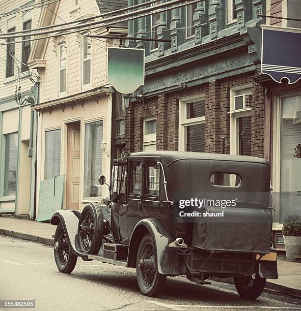 old town - 1920 car stock-fotos und bilder